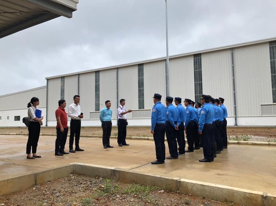 Thuê bảo vệ chuyên nghiệp