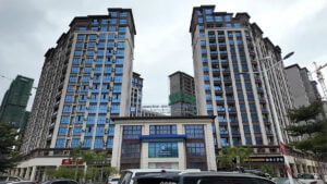 dackhutamgiacvang 1723545823 5233 1723549448